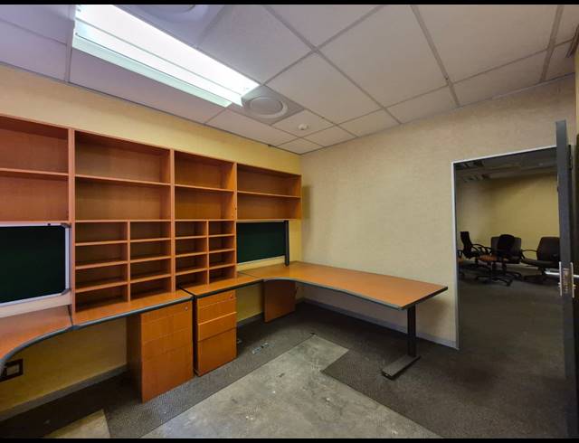 10,702M² OFFICE TO LET IN ILLOVO
